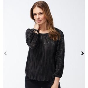 Chico's NEW Crinkle Top BLACK